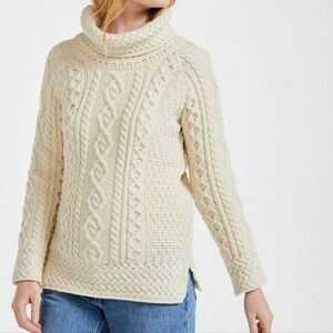 NWOT Carraig Donn Made In Ireland  Cream Cable Knit Cowl Neck Sweater sz M